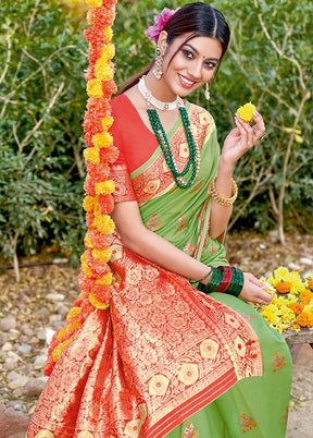 Light Green Spun Silk Saree With Blouse Piece