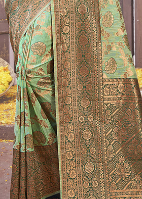 Green Cotton Saree With Blouse Piece