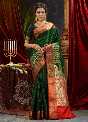 Green Spun Silk Saree With Blouse Piece