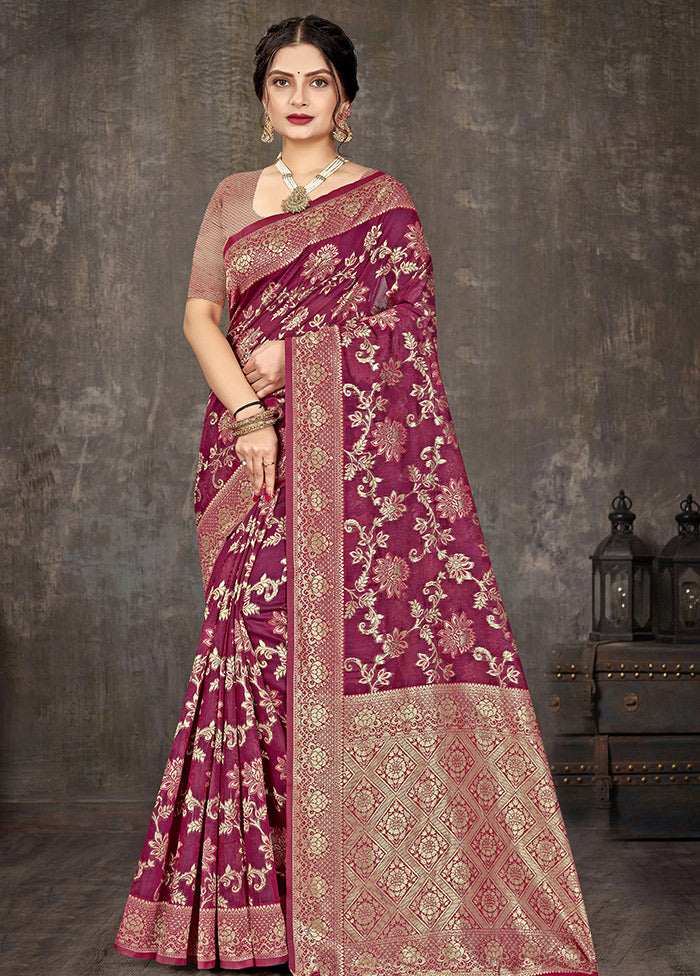 Magenta Cotton Woven Saree With Blouse Piece