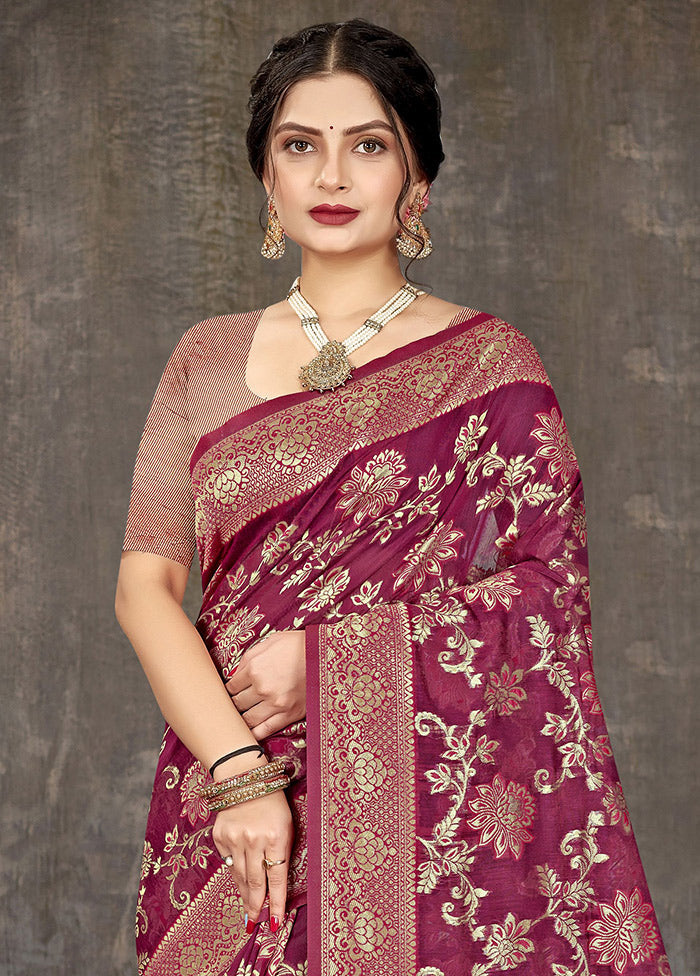 Magenta Cotton Woven Saree With Blouse Piece