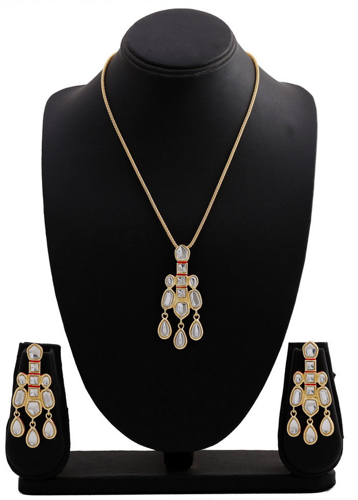 Estelle Fashion 24KT Gold Plated Kundan Traditional Pendant Jewellery Set with Earrings